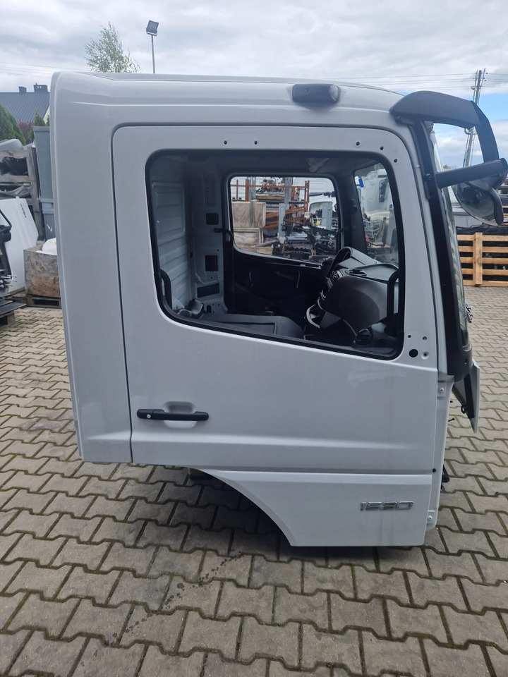 MB ATEGO CABINE EURO 6 TUNEL VOOR 6 CYL.MOTOR WITHOUT SEAT 000074 - Hytt för Lastbil: bild 3 MB ATEGO CABINE EURO 6 TUNEL VOOR 6 CYL.MOTOR WITHOUT SEAT 000074 - Hytt för Lastbil: bild 3