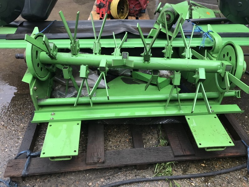 Deutz-Fahr TC 25 kneuzer - Slåttermaskin: bild 2 Deutz-Fahr TC 25 kneuzer - Slåttermaskin: bild 2