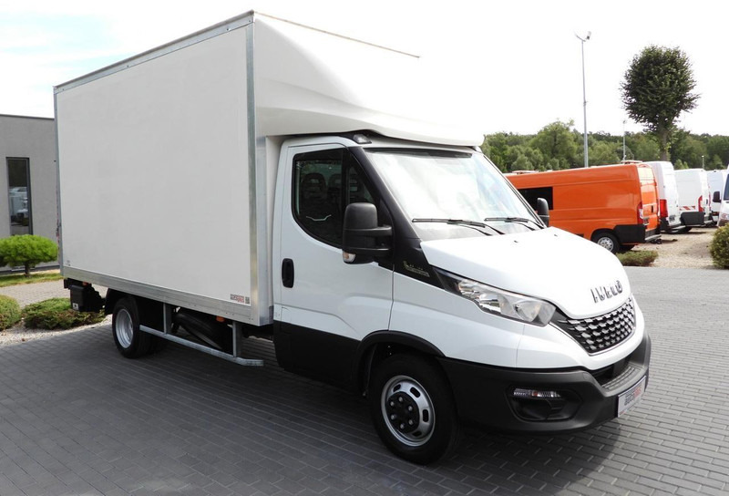 Iveco DAILY 35C16 KONTENER WINDA 8 PALET TEMPOMAT AUTOMAT HI-MATIC BLI - Volymskåp: bild 4 Iveco DAILY 35C16 KONTENER WINDA 8 PALET TEMPOMAT AUTOMAT HI-MATIC BLI - Volymskåp: bild 4
