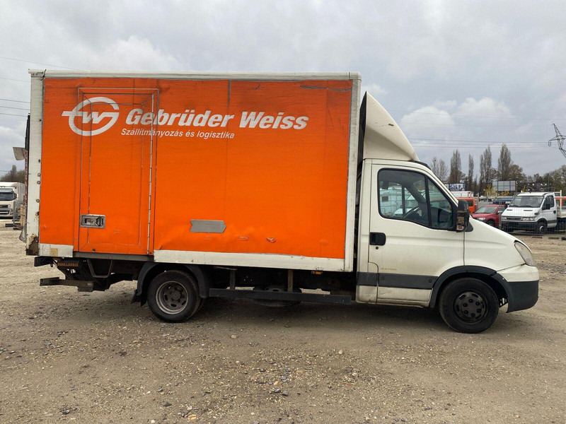 Iveco Daily 40 C 15 - Koffer + DHollandia LBW - Volymskåp: bild 4 Iveco Daily 40 C 15 - Koffer + DHollandia LBW - Volymskåp: bild 4