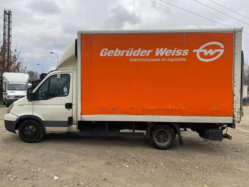 Iveco Daily 40 C 15 - Koffer + DHollandia LBW - Volymskåp: bild 5 Iveco Daily 40 C 15 - Koffer + DHollandia LBW - Volymskåp: bild 5
