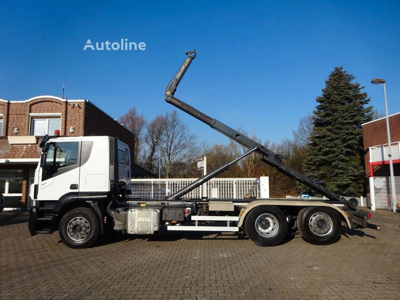 Iveco STRALIS 400 - Hook lift truck - Lastväxlare lastbil, Kranbil: bild 2 Iveco STRALIS 400 - Hook lift truck - Lastväxlare lastbil, Kranbil: bild 2