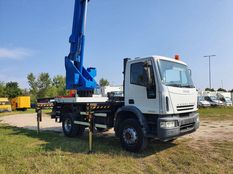 Iveco Eurocargo ML 180 E 24 - Bizocchi KJF 320 lifting basket 32 m - Lastbil, Kranbil: bild 1 Iveco Eurocargo ML 180 E 24 - Bizocchi KJF 320 lifting basket 32 m - Lastbil, Kranbil: bild 1