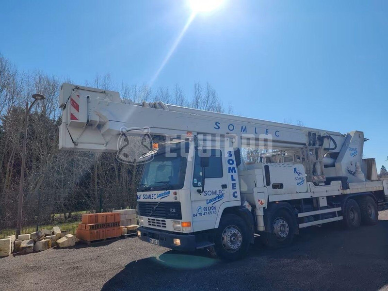 Volvo FL12 - Mounted boom lift truck - Lastbil, Kranbil: bild 1 Volvo FL12 - Mounted boom lift truck - Lastbil, Kranbil: bild 1