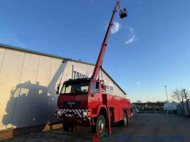 MAN 18.280 4x4 - Fire truck+lifting basket - Släck/ Räddningsvagn: bild 1 MAN 18.280 4x4 - Fire truck+lifting basket - Släck/ Räddningsvagn: bild 1