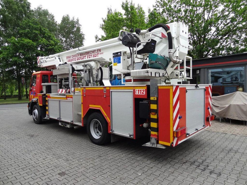 MAN 18.284 L2000 - Fire truck+ladder lift - Släck/ Räddningsvagn: bild 4 MAN 18.284 L2000 - Fire truck+ladder lift - Släck/ Räddningsvagn: bild 4