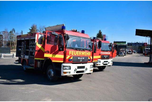 MAN 4x4 Firetruck Feuerwehr DOKA Expedition Camper - Släck/ Räddningsvagn: bild 2 MAN 4x4 Firetruck Feuerwehr DOKA Expedition Camper - Släck/ Räddningsvagn: bild 2