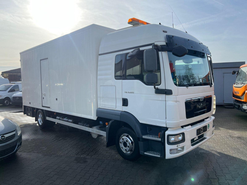 MAN TGL 8.220 Abschlepper*Geschlossen*Aufgelastet* - Biltransportbil lastbil: bild 2 MAN TGL 8.220 Abschlepper*Geschlossen*Aufgelastet* - Biltransportbil lastbil: bild 2