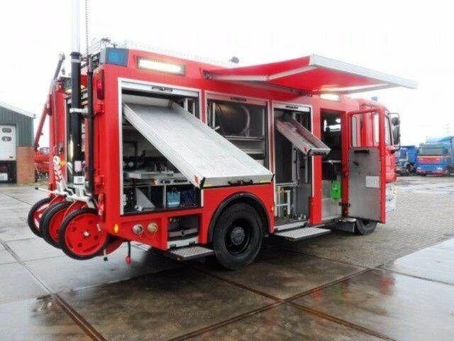 Mercedes-Benz ACTROS 1835 Feuerwehr 2080 L Fire Unit !! - Släck/ Räddningsvagn: bild 3 Mercedes-Benz ACTROS 1835 Feuerwehr 2080 L Fire Unit !! - Släck/ Räddningsvagn: bild 3