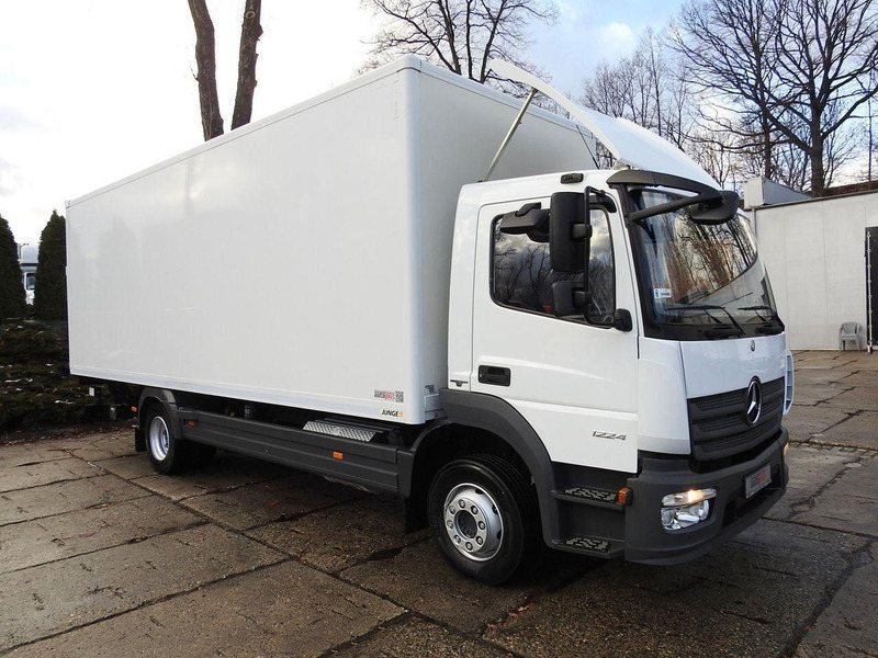 Mercedes-Benz ATEGO 12.24 KONTENER WINDA 18 PALET TEMPOMAT KLIMATYZACJA AUTOMA - Lastbil med skåp: bild 4 Mercedes-Benz ATEGO 12.24 KONTENER WINDA 18 PALET TEMPOMAT KLIMATYZACJA AUTOMA - Lastbil med skåp: bild 4