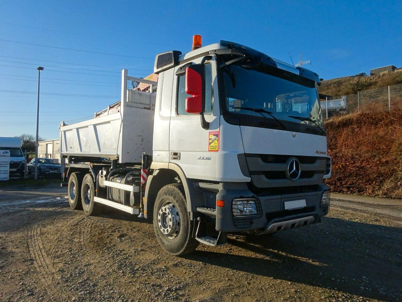 Mercedes-Benz Actros 3336 6x4 Three sided Tipper + Crane FASSI F155A.0.22 - Tippbil lastbil, Kranbil: bild 2 Mercedes-Benz Actros 3336 6x4 Three sided Tipper + Crane FASSI F155A.0.22 - Tippbil lastbil, Kranbil: bild 2