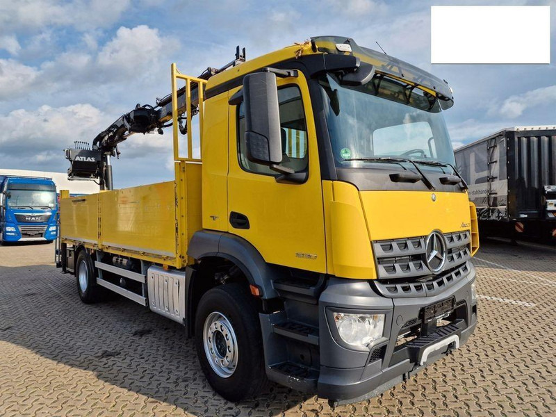 Mercedes-Benz Arocs 1830 - Flakbil, Kranbil: bild 3 Mercedes-Benz Arocs 1830 - Flakbil, Kranbil: bild 3