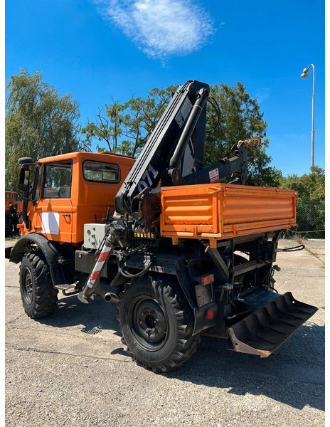 Mercedes-Benz UNIMOG U-900 - Tvåhjulstraktor: bild 4 Mercedes-Benz UNIMOG U-900 - Tvåhjulstraktor: bild 4