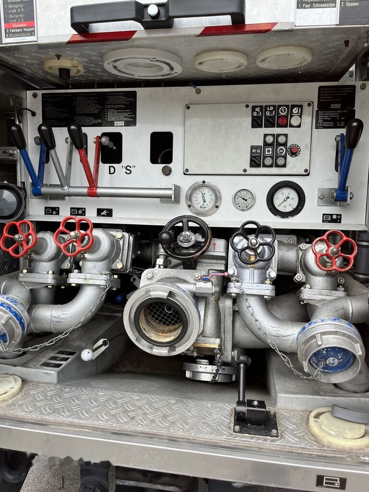 IVECO 135E24 - Släck/ Räddningsvagn: bild 5 IVECO 135E24 - Släck/ Räddningsvagn: bild 5