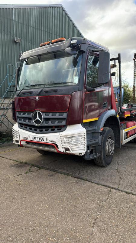Mercedes Arocs1824 Ton Skip loader Arocs 1824 Skip Loader - Liftdumper lastbil: bild 2 Mercedes Arocs1824 Ton Skip loader Arocs 1824 Skip Loader - Liftdumper lastbil: bild 2