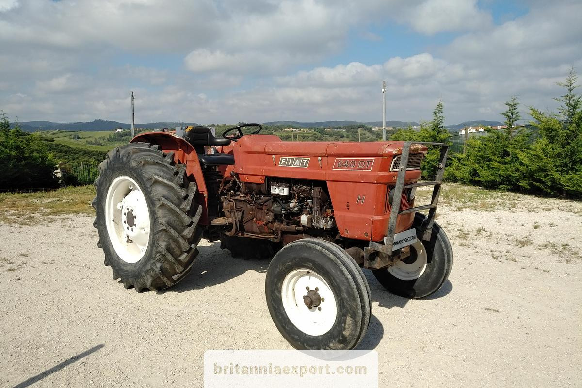 FIAT 640 Farm Tractor with Power Steering - Traktor: bild 1 FIAT 640 Farm Tractor with Power Steering - Traktor: bild 1