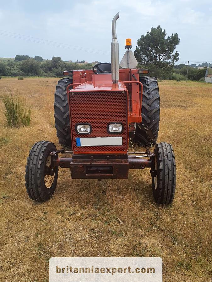 FIAT 780 | 4 cylinder | Oil brakes | Power steering - Traktor: bild 2 FIAT 780 | 4 cylinder | Oil brakes | Power steering - Traktor: bild 2