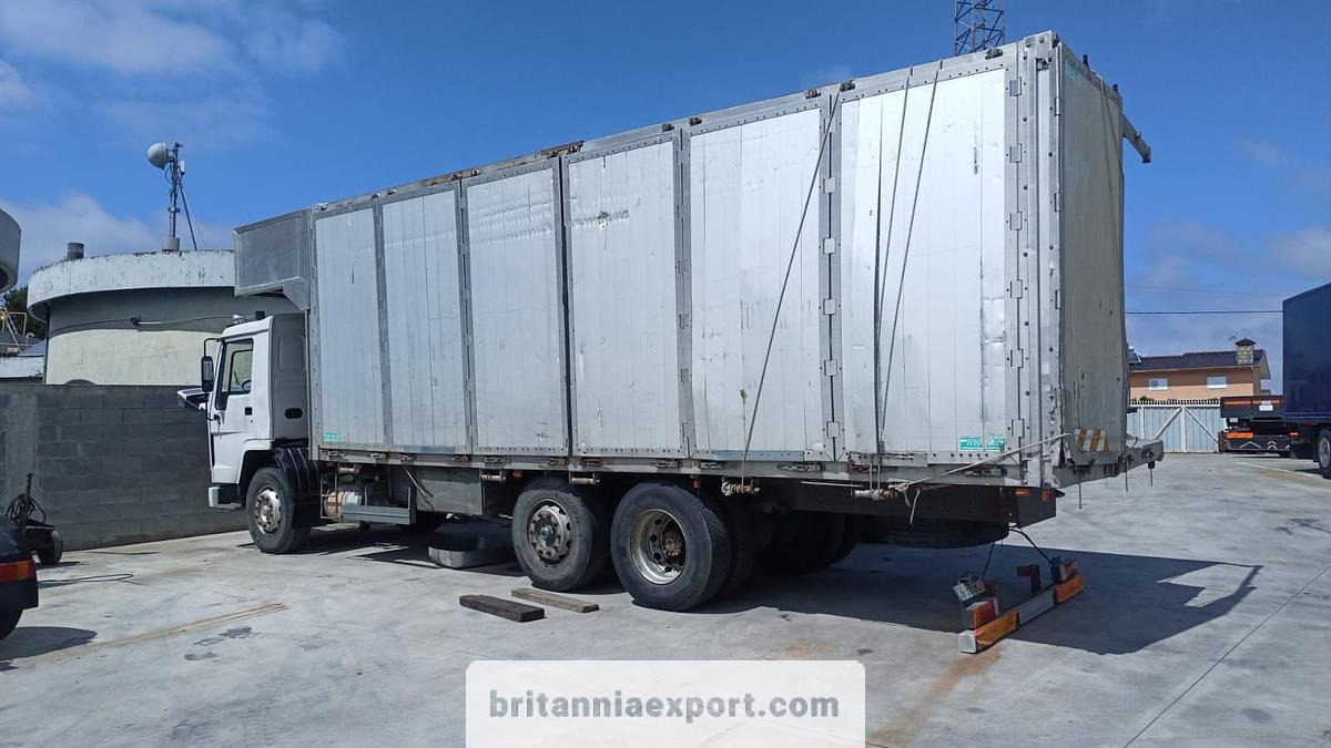 VOLVO FL10 320 | Intercooler | 6X2 8 tyres | 26 ton - Tippbil lastbil: bild 2 VOLVO FL10 320 | Intercooler | 6X2 8 tyres | 26 ton - Tippbil lastbil: bild 2