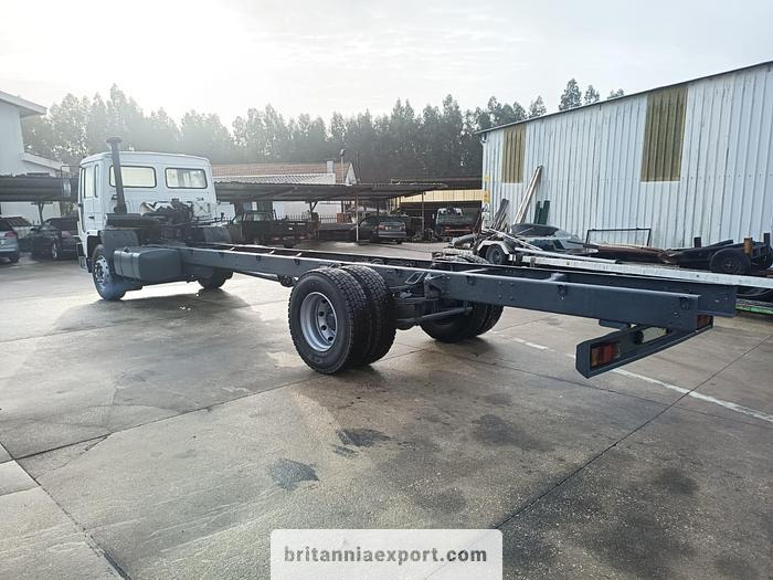 VOLVO FL6 19 | Intercooler | On springs | On 10 studs - Chassi lastbil: bild 3 VOLVO FL6 19 | Intercooler | On springs | On 10 studs - Chassi lastbil: bild 3