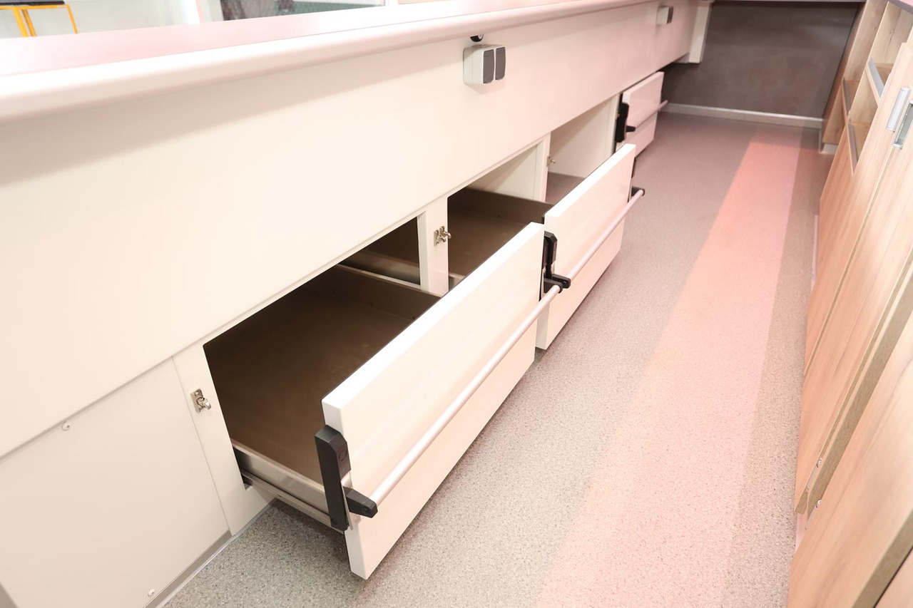 Verkaufsanhänger BORCO HÖHNS - Försäljningsvagn: bild 5 Verkaufsanhänger BORCO HÖHNS - Försäljningsvagn: bild 5