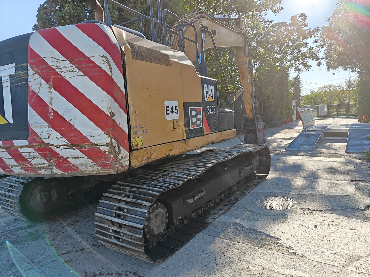 CATERPILLAR 320 EL - Grävmaskin: bild 1 CATERPILLAR 320 EL - Grävmaskin: bild 1