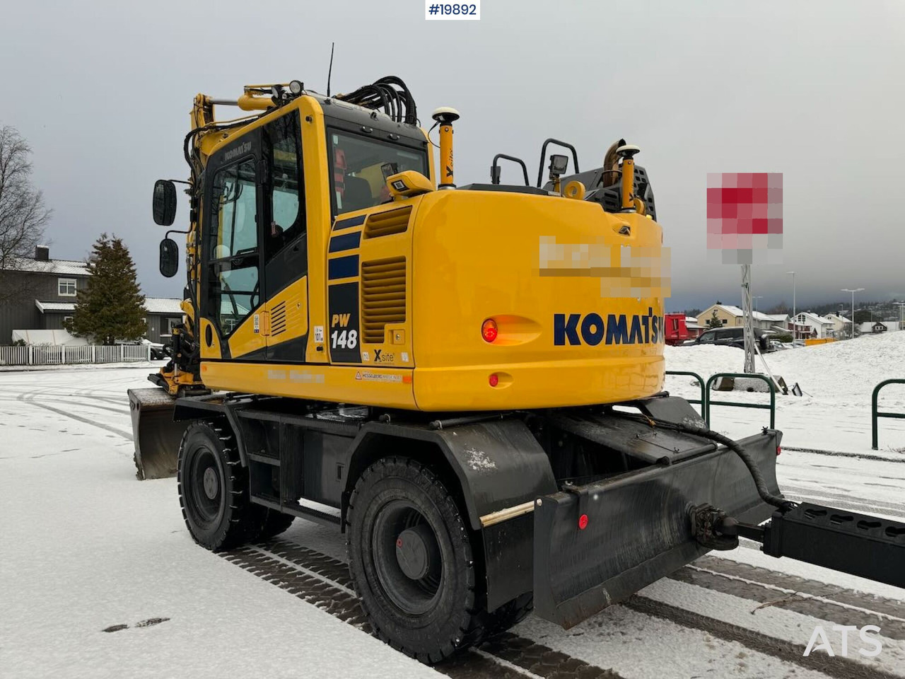 Komatsu PW148-11 - Grävmaskin på däck: bild 3 Komatsu PW148-11 - Grävmaskin på däck: bild 3