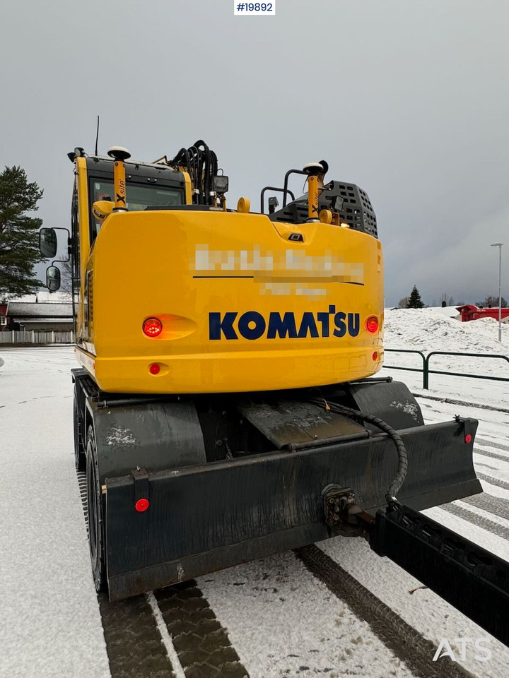 Komatsu PW148-11 - Grävmaskin på däck: bild 4 Komatsu PW148-11 - Grävmaskin på däck: bild 4