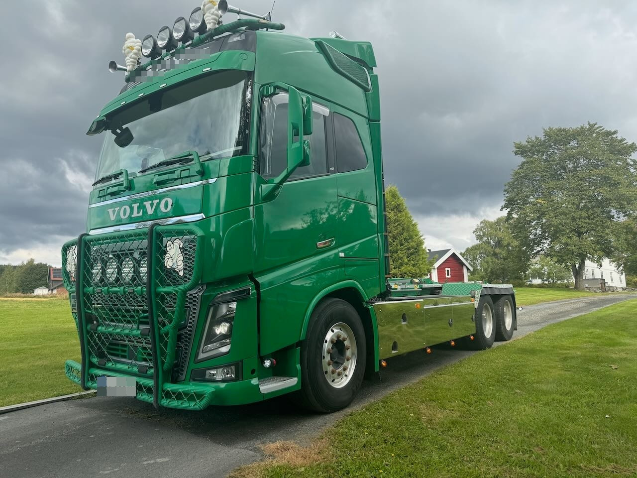 Volvo FH16 - Lastväxlare lastbil: bild 1 Volvo FH16 - Lastväxlare lastbil: bild 1