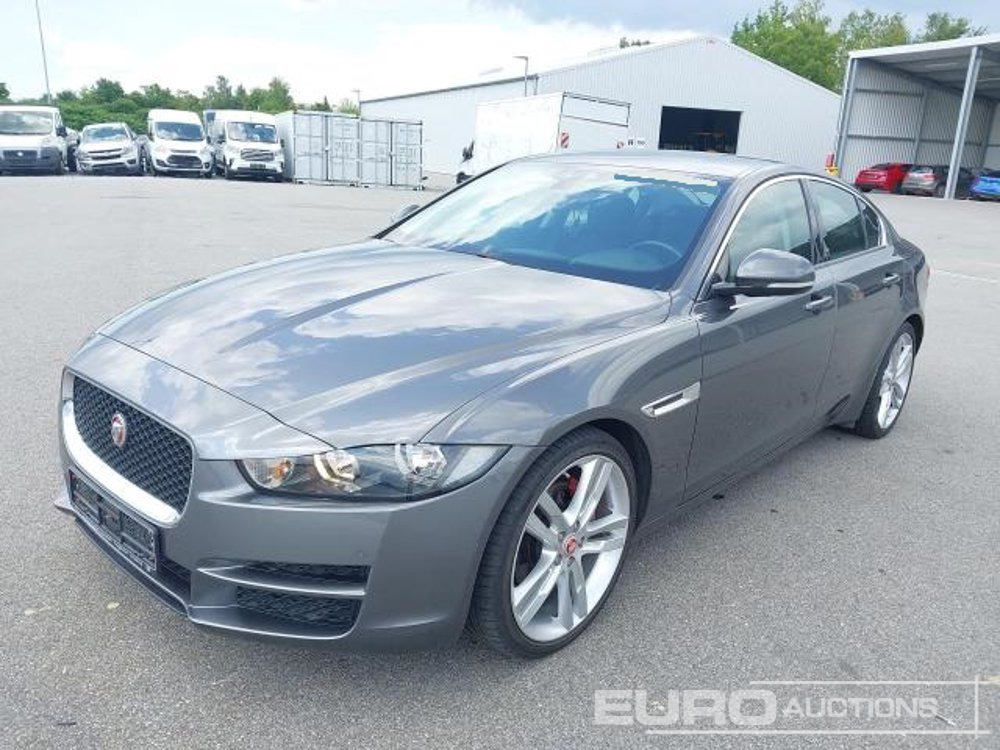 2015 Jaguar XE - Personbil: bild 1 2015 Jaguar XE - Personbil: bild 1