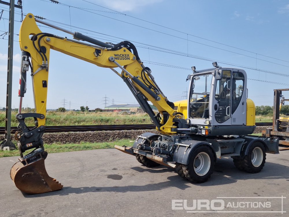 2020 Wacker Neuson EW100 - Grävmaskin på däck: bild 1 2020 Wacker Neuson EW100 - Grävmaskin på däck: bild 1