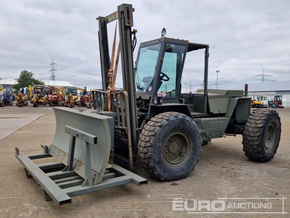 Climax 2.8 Ton Rough Terrain Forklift, 2 Stage Mast, Snowblade - Terrängtruck: bild 1 Climax 2.8 Ton Rough Terrain Forklift, 2 Stage Mast, Snowblade - Terrängtruck: bild 1