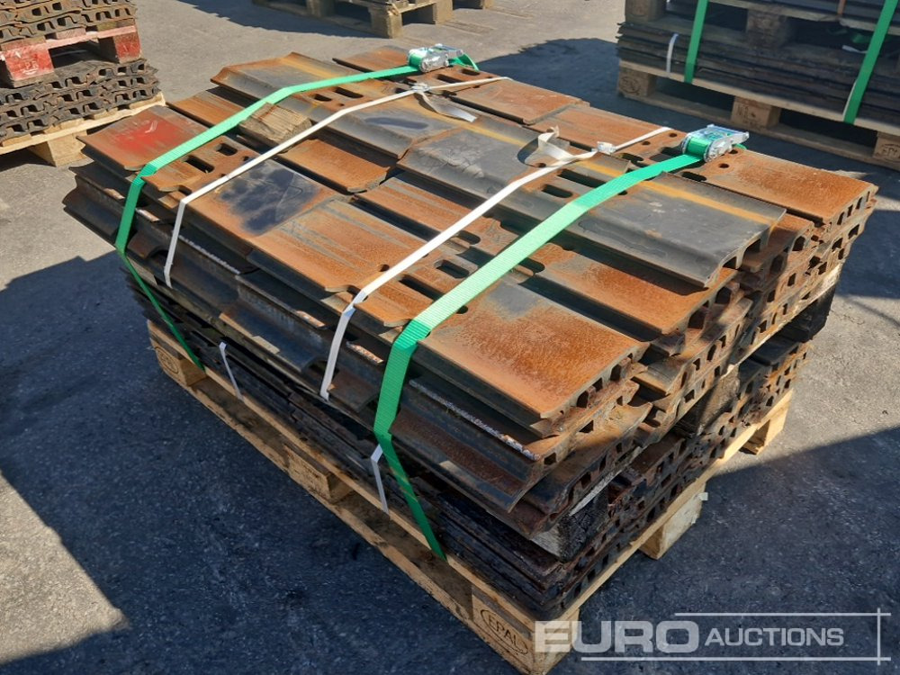600mm Steel Plates to suit Komatsu PC210 - Reservdelar för Grävmaskin: bild 3 600mm Steel Plates to suit Komatsu PC210 - Reservdelar för Grävmaskin: bild 3