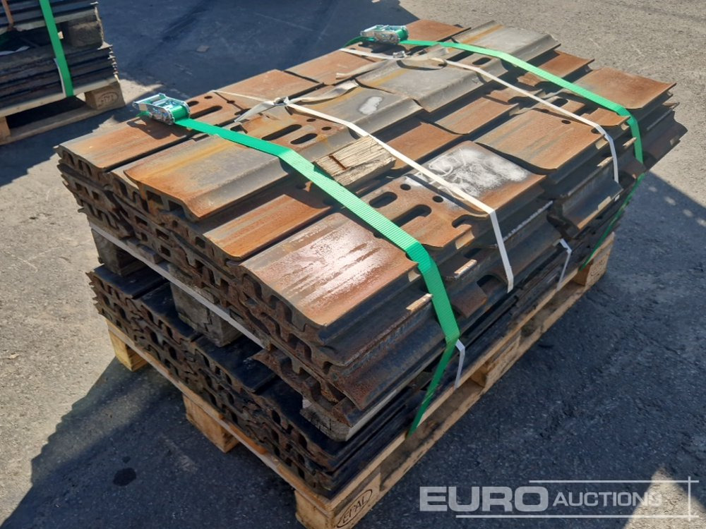600mm Steel Plates to suit Komatsu PC210 - Reservdelar för Grävmaskin: bild 2 600mm Steel Plates to suit Komatsu PC210 - Reservdelar för Grävmaskin: bild 2