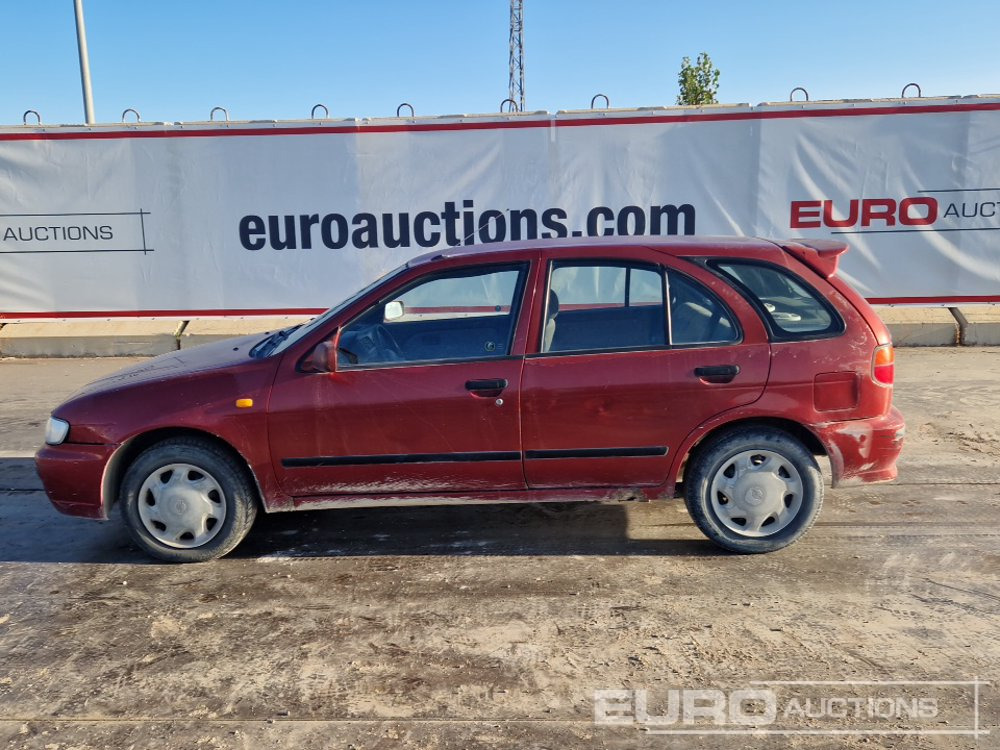 1996 Nissan Almera - Personbil: bild 2 1996 Nissan Almera - Personbil: bild 2