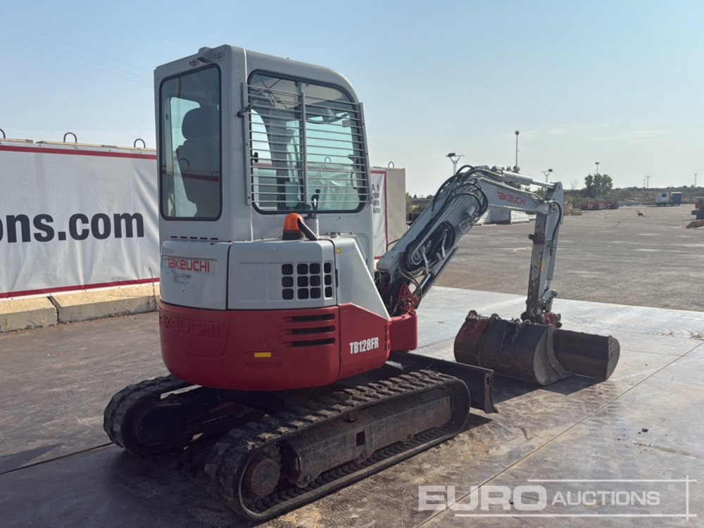 2010 Takeuchi TB128FR - Minigrävmaskin: bild 5 2010 Takeuchi TB128FR - Minigrävmaskin: bild 5