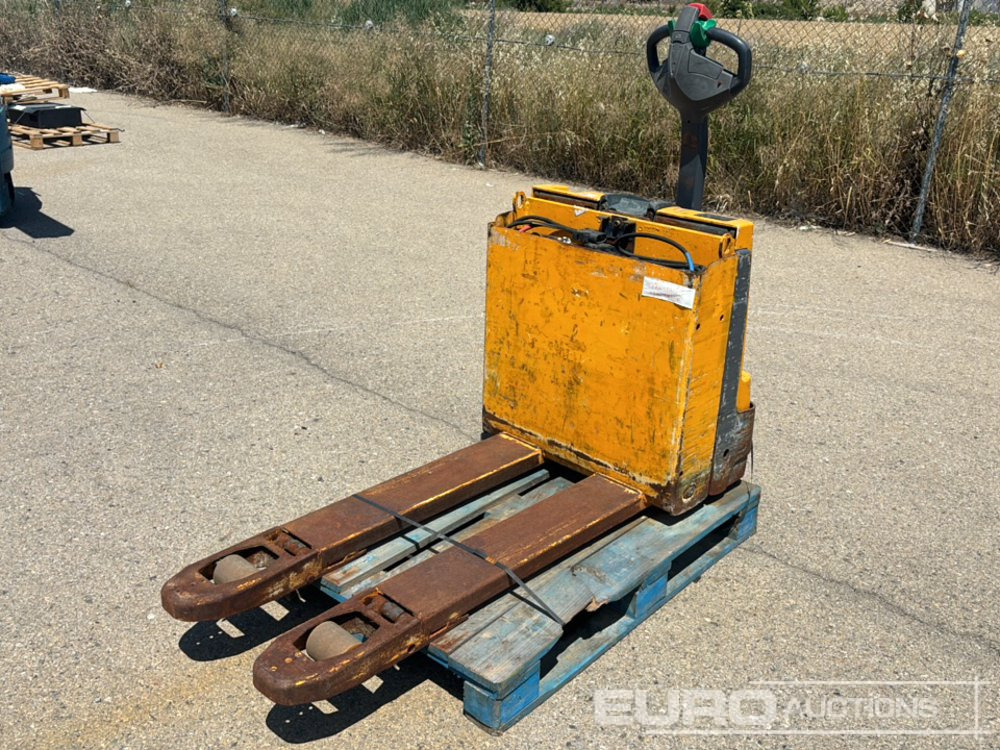 Jungheinrich Electric Pallet Truck - Låglyftar: bild 1 Jungheinrich Electric Pallet Truck - Låglyftar: bild 1