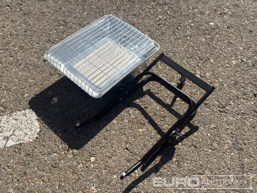 Space Gas Heater (3 of) - Entreprenadutrustning: bild 1 Space Gas Heater (3 of) - Entreprenadutrustning: bild 1