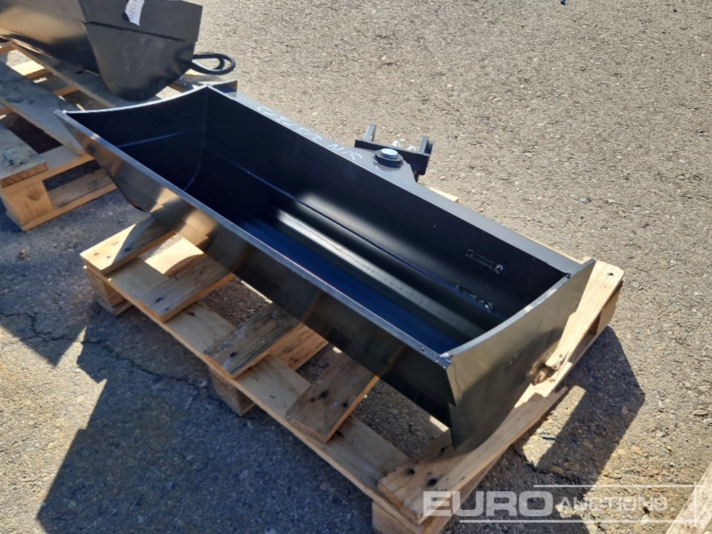 Unused 2025 Captok 32" Bucket to suit Excavatorr / Cazo para Excavadora - Skopa: bild 2 Unused 2025 Captok 32" Bucket to suit Excavatorr / Cazo para Excavadora - Skopa: bild 2