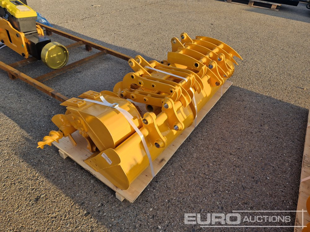Unused 2025 Captok Qty (8 of) Rake, Ripper, Graber, 12" Auger, 16" Auger, 8" Narrow Bucket, 24" Bucket, 32" Bucket to suit CAT 301 Excavator - Skopa: bild 2 Unused 2025 Captok Qty (8 of) Rake, Ripper, Graber, 12" Auger, 16" Auger, 8" Narrow Bucket, 24" Bucket, 32" Bucket to suit CAT 301 Excavator - Skopa: bild 2