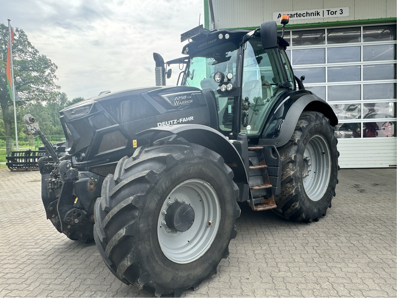 Deutz-Fahr Agrotron 7250 TTV - Traktor: bild 1 Deutz-Fahr Agrotron 7250 TTV - Traktor: bild 1