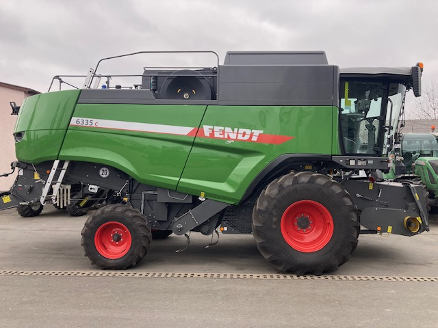 Fendt 6335C Stage 5 - Skördetröska: bild 1 Fendt 6335C Stage 5 - Skördetröska: bild 1