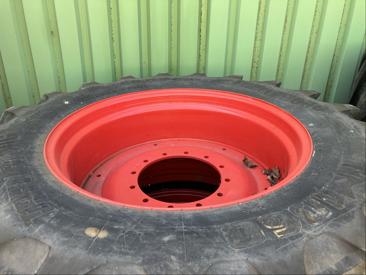 Fendt 650/60R38 750/70R44 - Däck och fälgar: bild 3 Fendt 650/60R38 750/70R44 - Däck och fälgar: bild 3