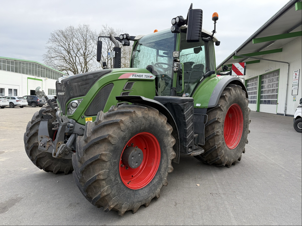 Fendt 724 Vario S4 - Traktor: bild 1 Fendt 724 Vario S4 - Traktor: bild 1