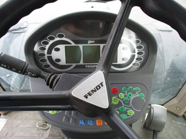 Fendt 724 Vario SCR Profi Plus - Traktor: bild 2 Fendt 724 Vario SCR Profi Plus - Traktor: bild 2
