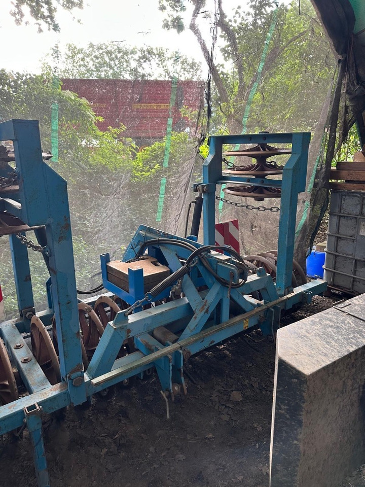 Lemken 400 - Jordbruks-vält: bild 1 Lemken 400 - Jordbruks-vält: bild 1