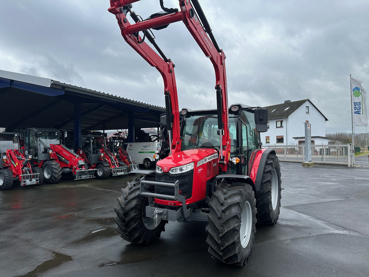 Massey Ferguson 4710 M Cab Essential Dyna 2 - Traktor: bild 4 Massey Ferguson 4710 M Cab Essential Dyna 2 - Traktor: bild 4