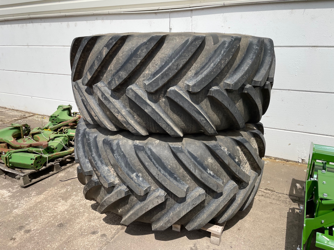 Michelin Räder 2x800 2x650 - Däck och fälgar: bild 2 Michelin Räder 2x800 2x650 - Däck och fälgar: bild 2