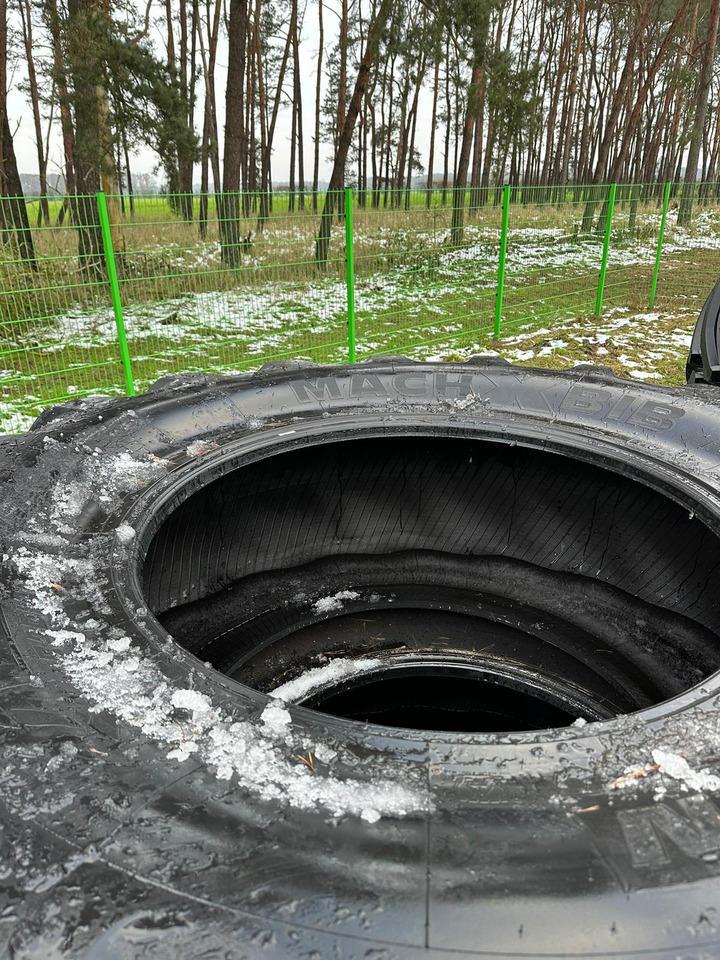 Michelin Trelleborg 650/65R42 - Däck och fälgar: bild 2 Michelin Trelleborg 650/65R42 - Däck och fälgar: bild 2