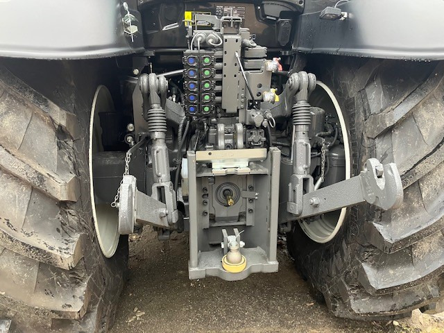 Valtra T235 V 2A1 - Traktor: bild 5 Valtra T235 V 2A1 - Traktor: bild 5