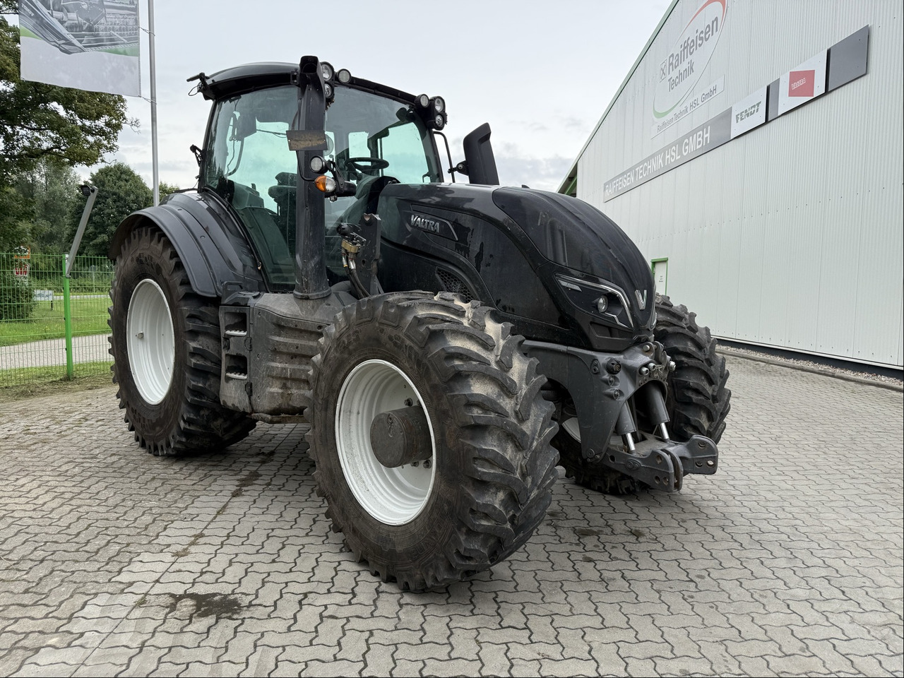 Valtra T254 Versu TwinTrac - Traktor: bild 1 Valtra T254 Versu TwinTrac - Traktor: bild 1